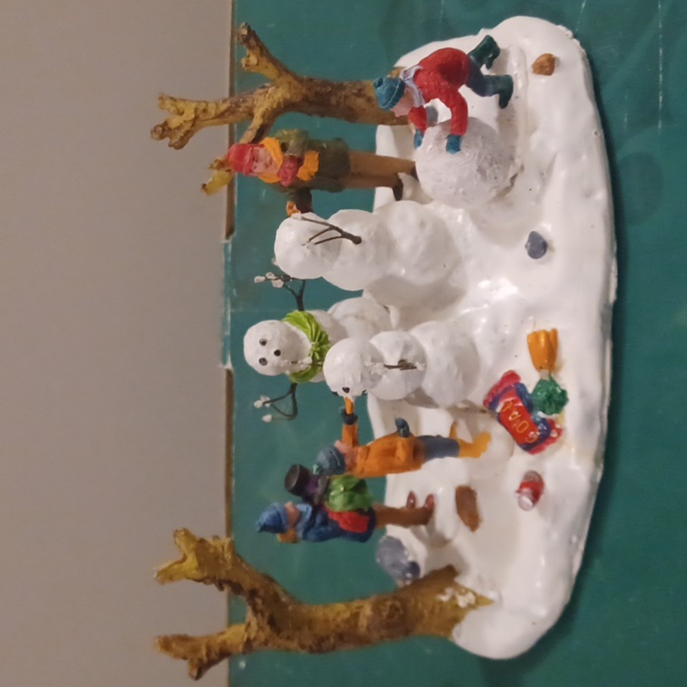 Lemax 2009 Building a Family of Snowmen Table Accent Figurine #93769 7x4 Inches